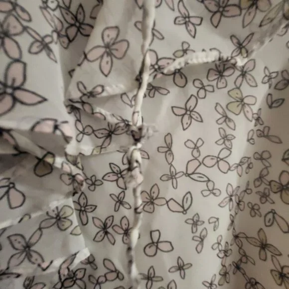 Tommy Hilfiger Ruffle Tie-Neck Floral Blouse - White/Black - Size Medium - Picture 3 of 6